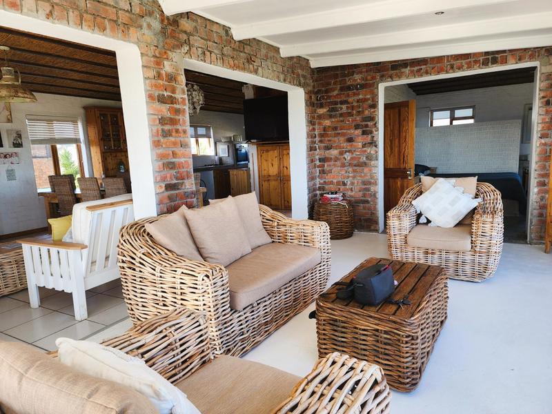 4 Bedroom Property for Sale in De Kelders Western Cape